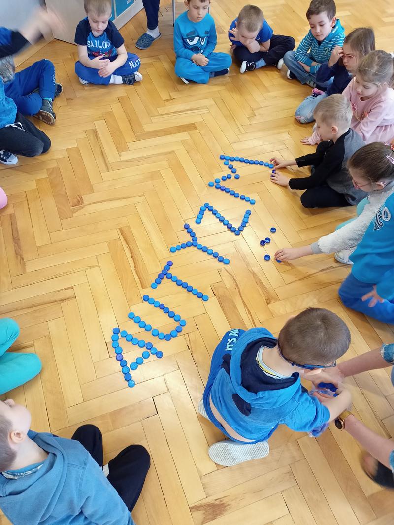 Godziny w przedszkolu dla dzieci z autyzmem