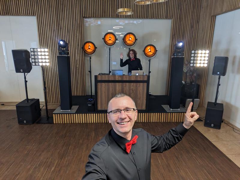 Sprzęt audio i oświetlenie