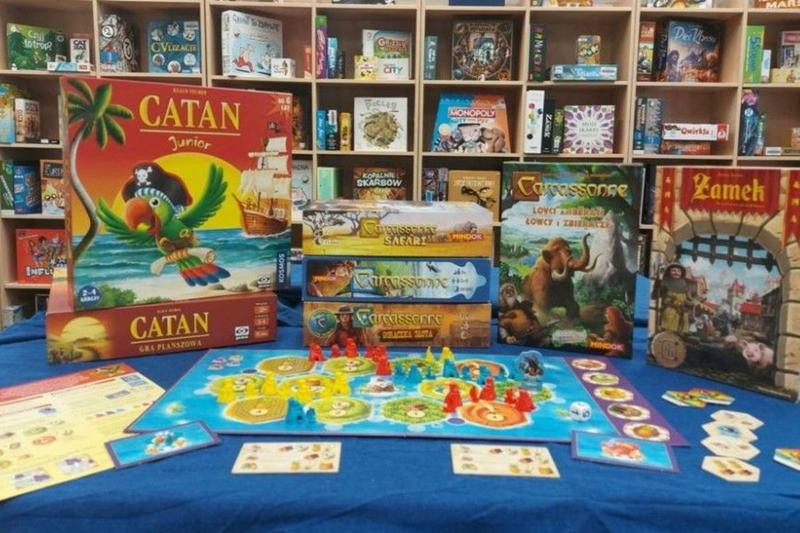 Gdzie wypożyczyć najlepsze gry planszowe w Warszawie? Sprawdź idealne miejsca i oferty!