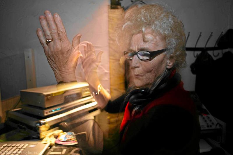 Czynniki wpływające na zarobki DJ-ów