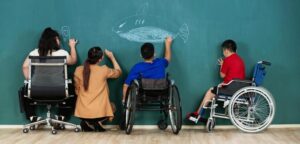 Klasa integracyjna – odkryj cele, korzyści i różnice w porównaniu do tradycyjnej edukacji