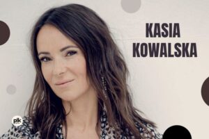 Kto naprawdę śpiewa kwiaty we włosach: wersje Czerwonych Gitar i Kasi Kowalskiej