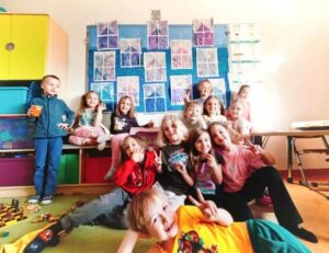 Czy zerówka w przedszkolu jest płatna? Zasady i koszty
