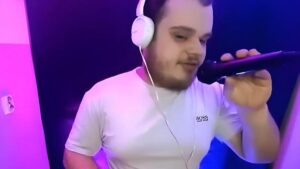 Ile lat ma DJ Akun? Wiek, kariera i zaskakujące fakty