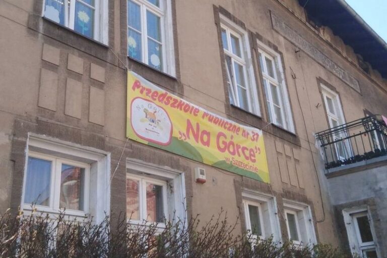 Jak obliczyć frekwencję w przedszkolu? Prosty wzór i praktyczne przykłady